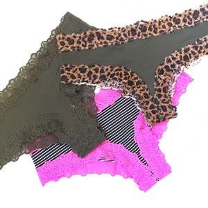 NWT PINK Victoria’s Secret Cheekster Undies